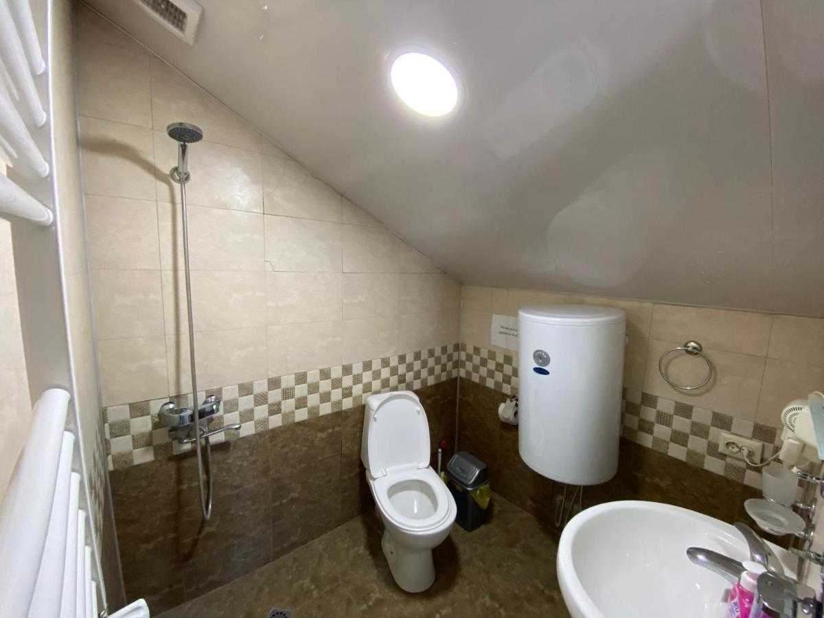 Manana Japaridze'S Guesthouse Mestia Exterior photo