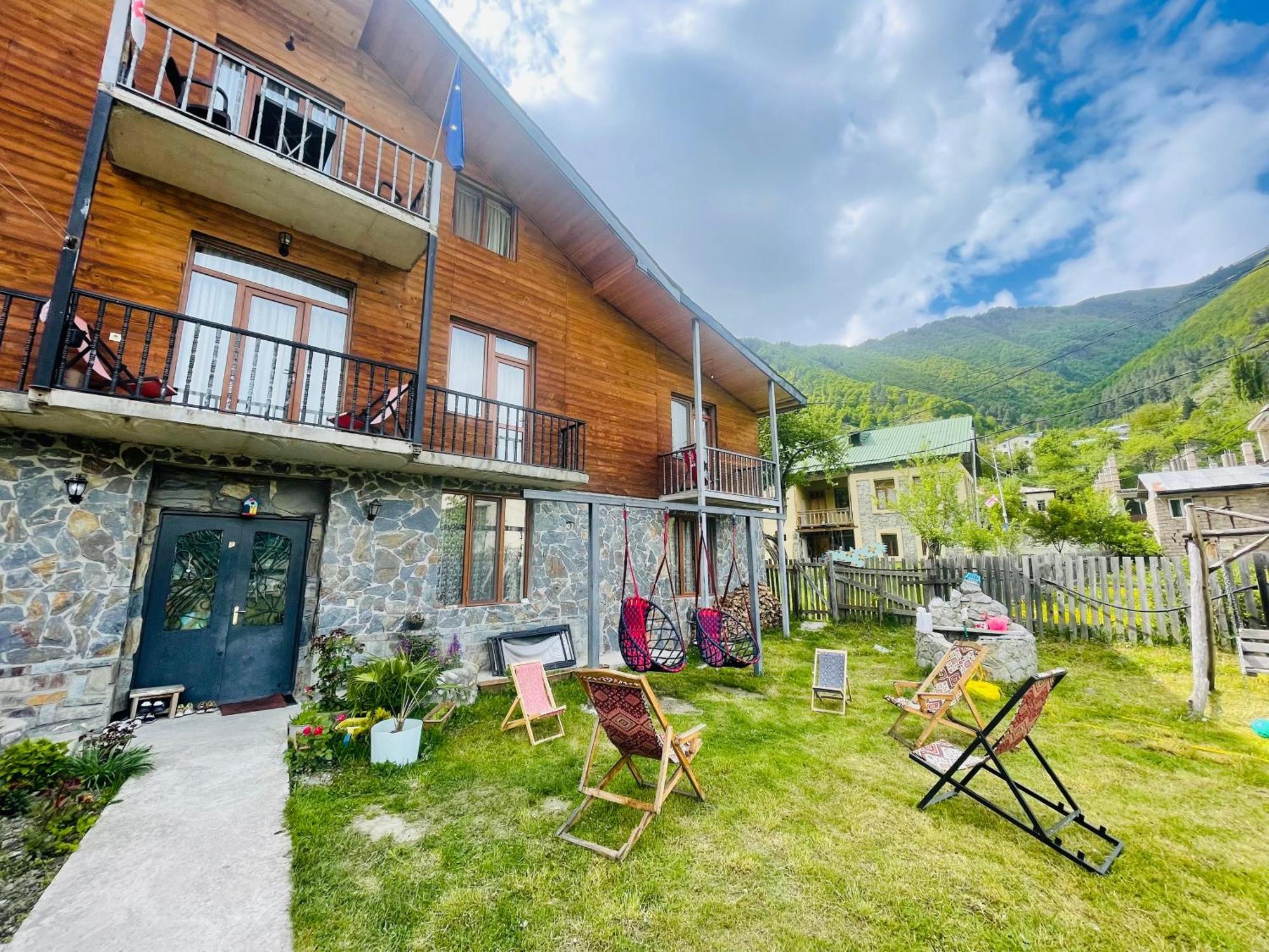 Manana Japaridze'S Guesthouse Mestia Exterior photo