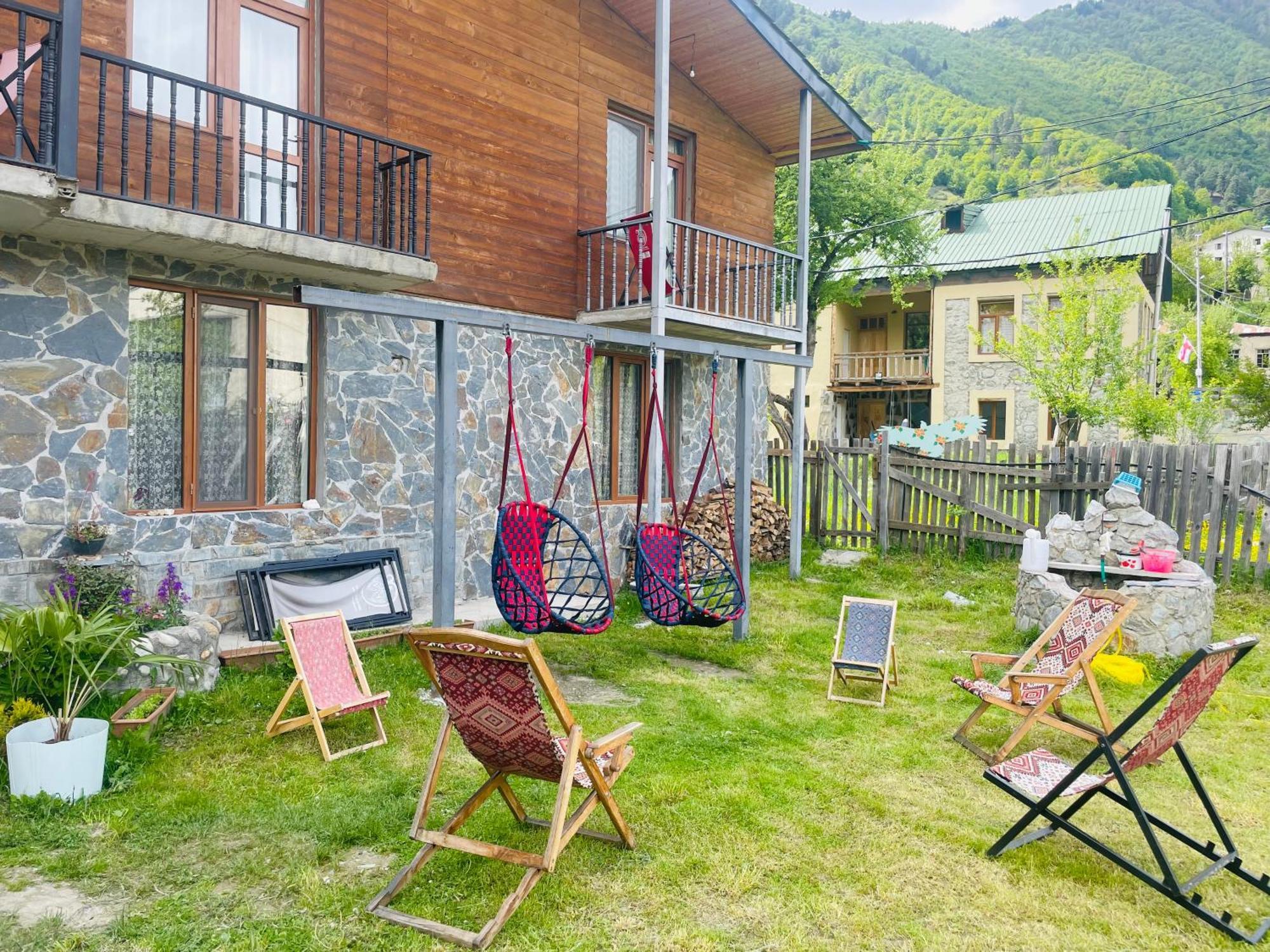 Manana Japaridze'S Guesthouse Mestia Exterior photo