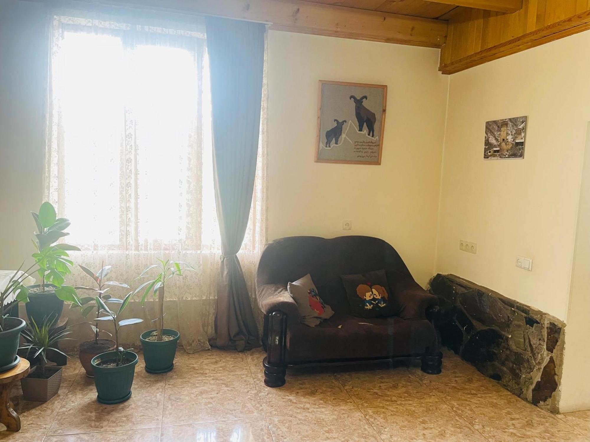Manana Japaridze'S Guesthouse Mestia Exterior photo