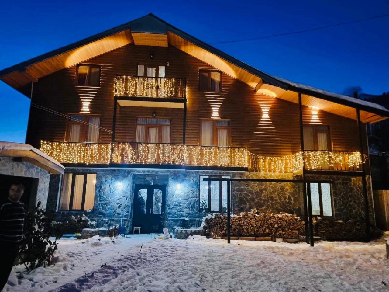 Manana Japaridze'S Guesthouse Mestia Exterior photo