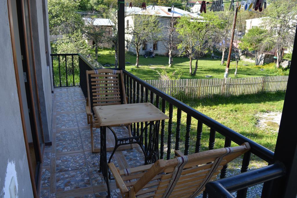 Manana Japaridze'S Guesthouse Mestia Exterior photo